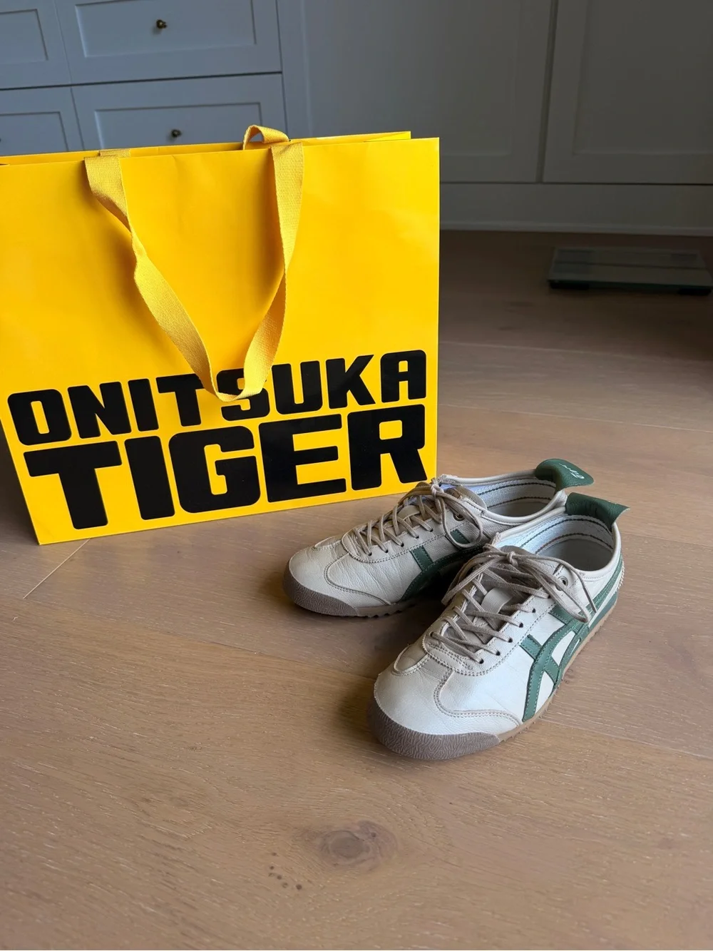 Onitsuka Tiger Mexico 66 Beige Grass Green Leather Sneakers Japan 23.5 W6.5